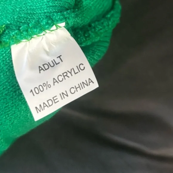 New PacSun Green Floral Beanie - Picture 3 of 3